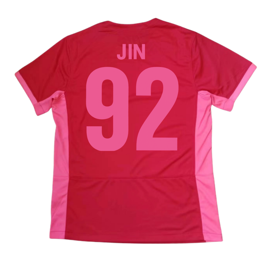 Camiseta BTS "JIN Rosa" - Edición Fandom Exclusiva - vista trasera