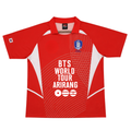 Camiseta BTS "J-Hope Polo Corea Roja" - Edición Fandom Exclusiva - vista frontal